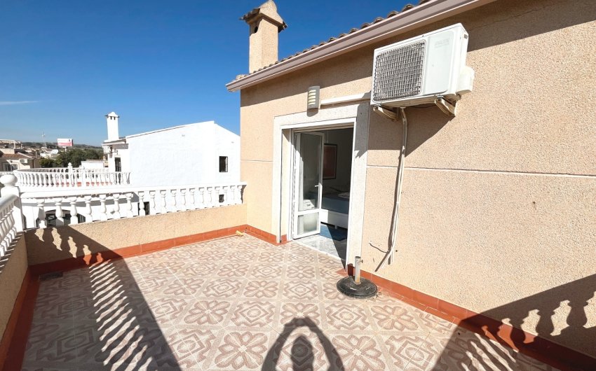 Reventa - Villa -
Benijofar - Monte Azul