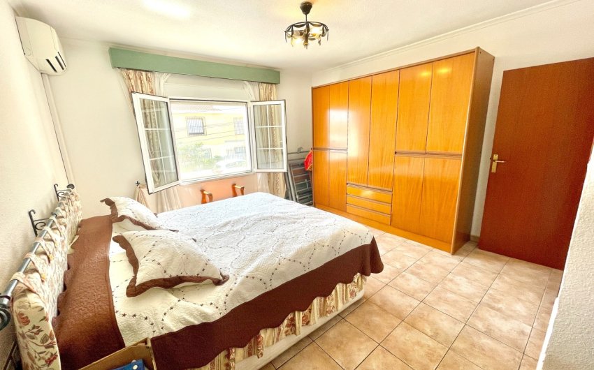 Reventa - Villa -
Benijofar - pueblo