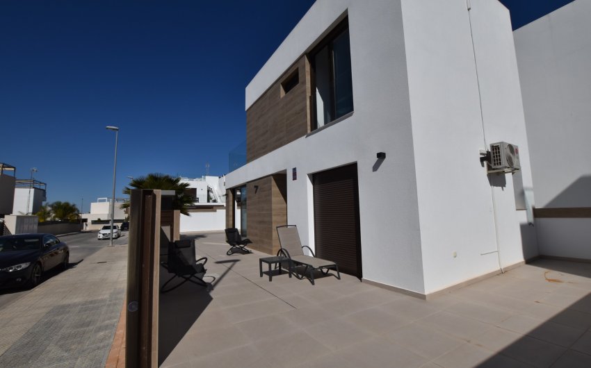Reventa - Villa -
Benijofar
