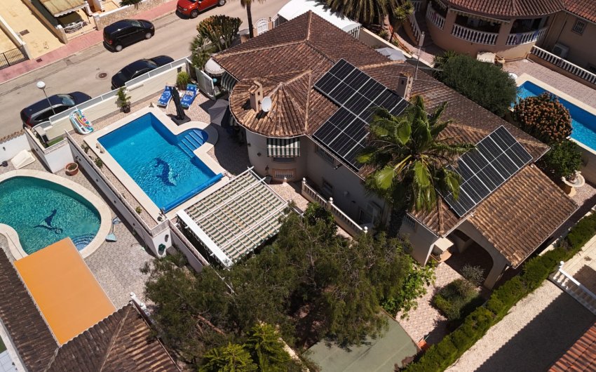 Reventa - Villa -
Benijofar