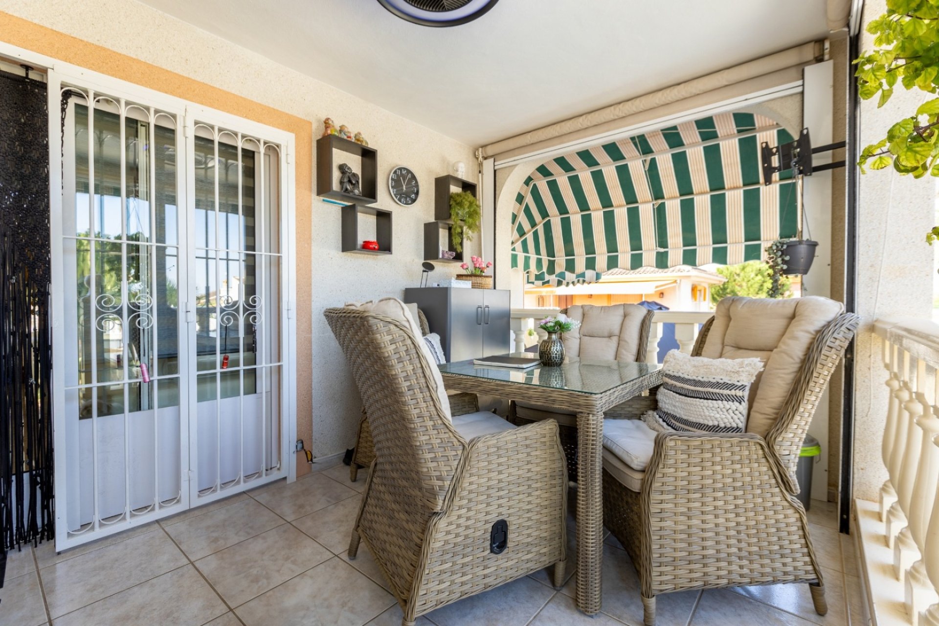 Reventa - Villa -
Benijofar