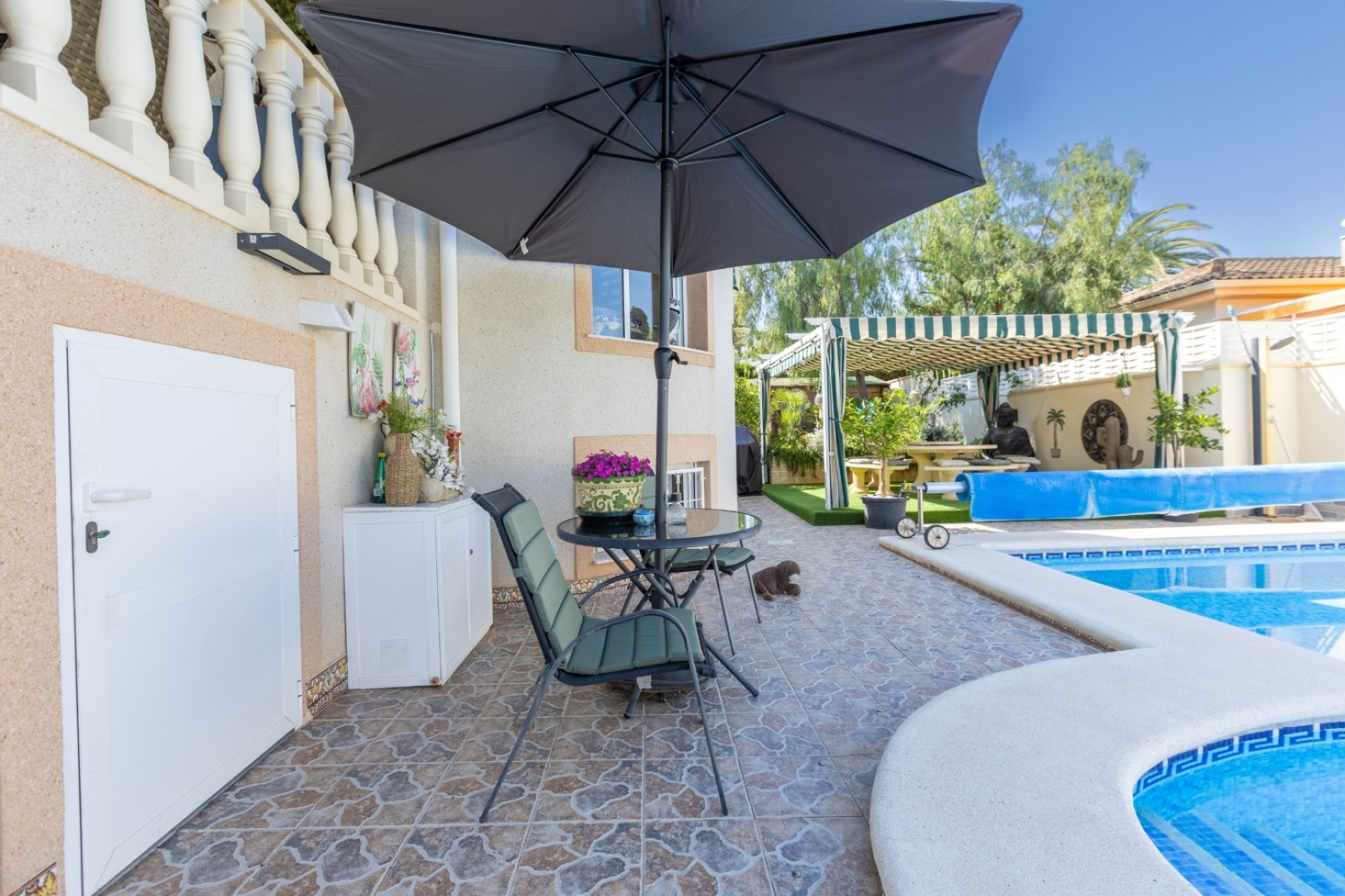 Reventa - Villa -
Benijofar