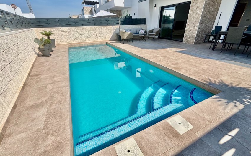 Reventa - Villa -
Benijofar