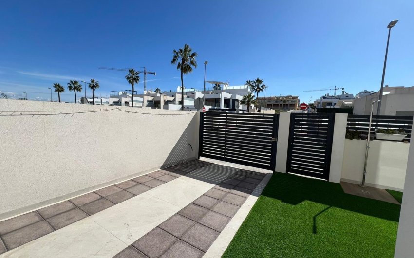 Reventa - Villa -
Benijofar