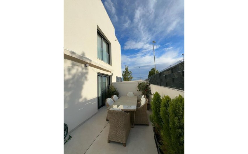 Reventa - Villa -
Benijofar