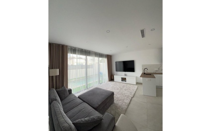 Reventa - Villa -
Benijofar