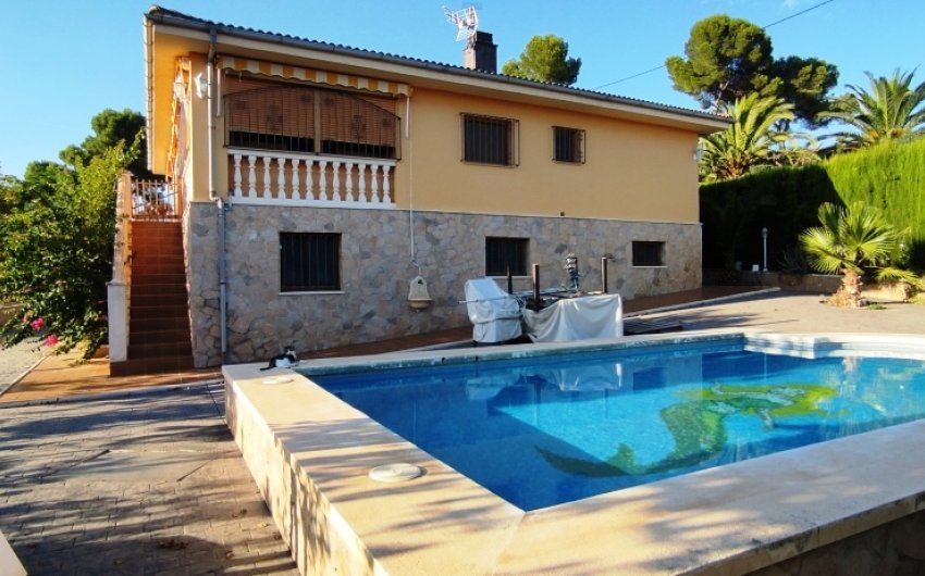 Reventa - Villa -
Benillup