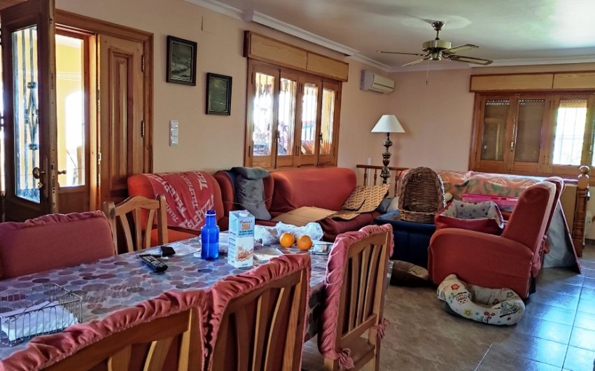 Reventa - Villa -
Benillup