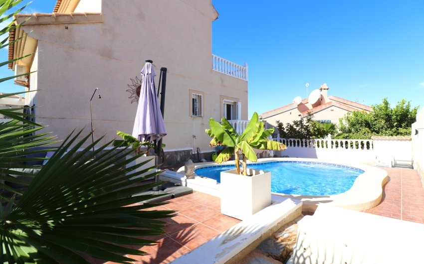 Reventa - Villa -
Benimar - Benimar II