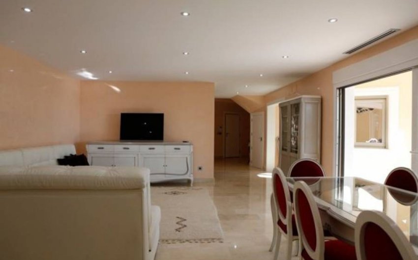 Reventa - Villa -
Benissa - Alicante