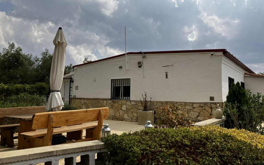 Reventa - Villa -
Biar - Costa Blanca