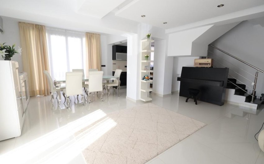 Reventa - Villa -
Cabo Roig - Costa Blanca