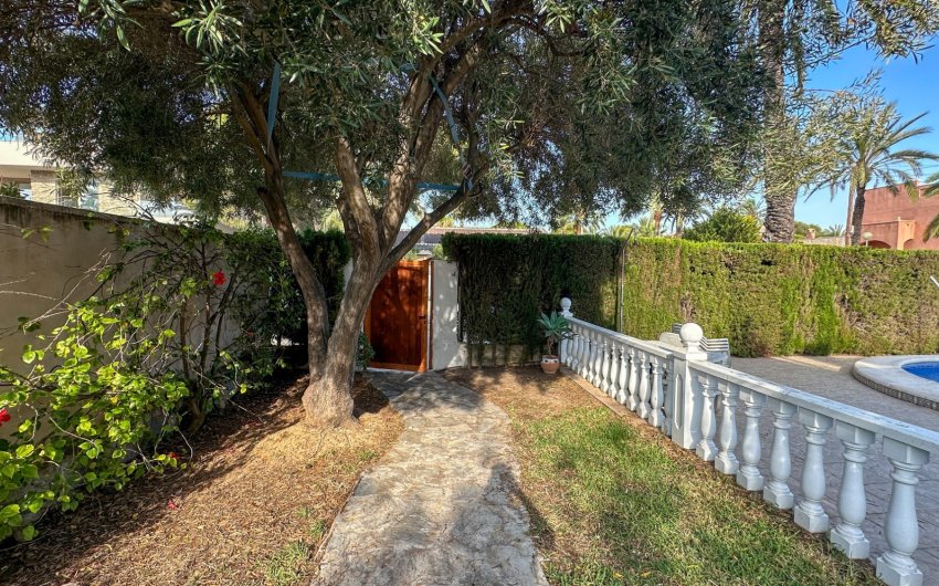 Reventa - Villa -
Cabo Roig - Costa Blanca