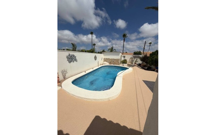 Reventa - Villa -
Cabo Roig - Costa Blanca