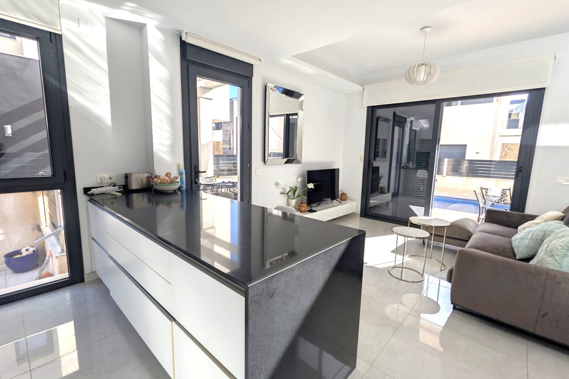 Reventa - Villa -
Cabo Roig - Costa Blanca
