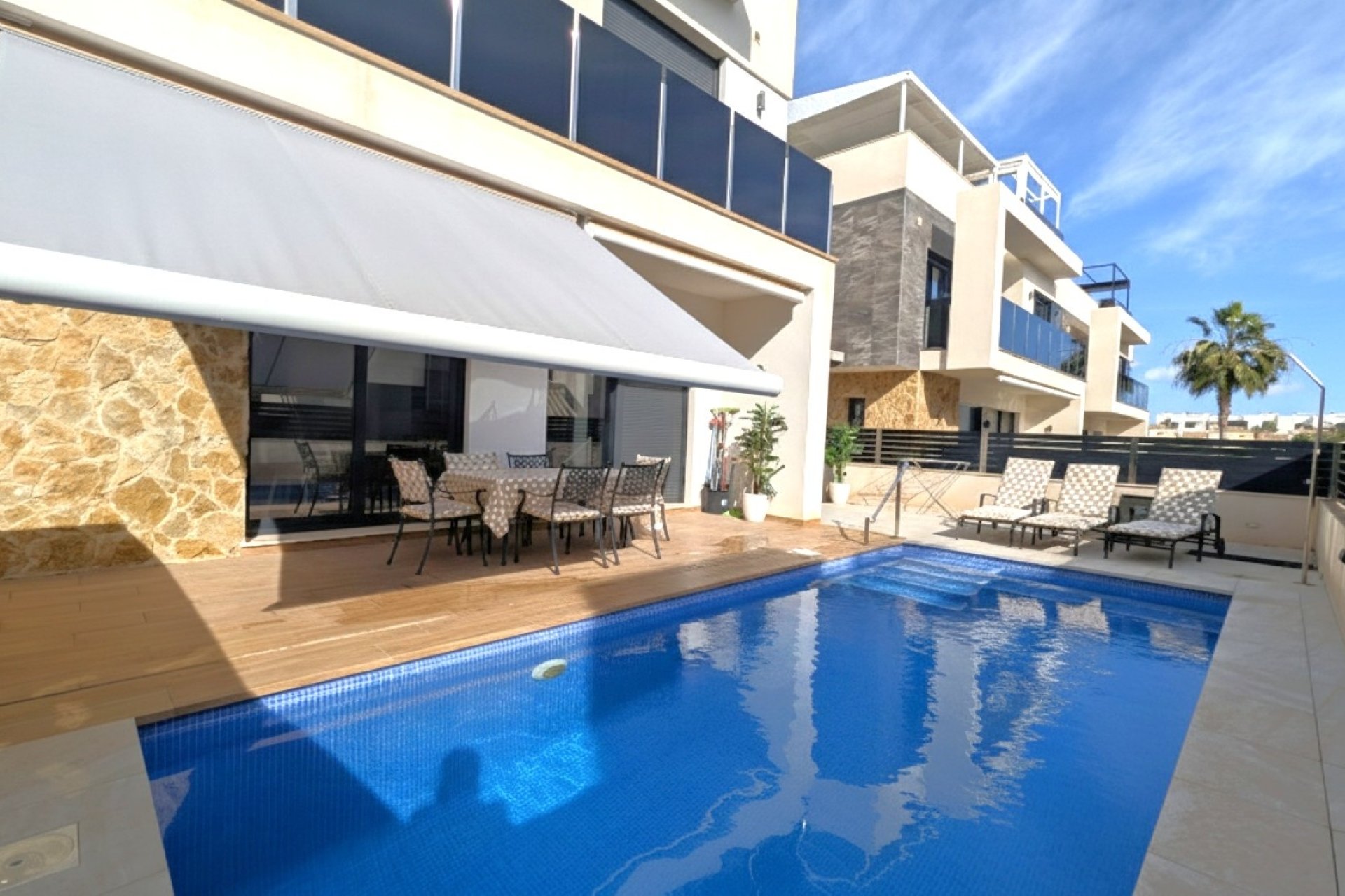 Reventa - Villa -
Cabo Roig - Costa Blanca