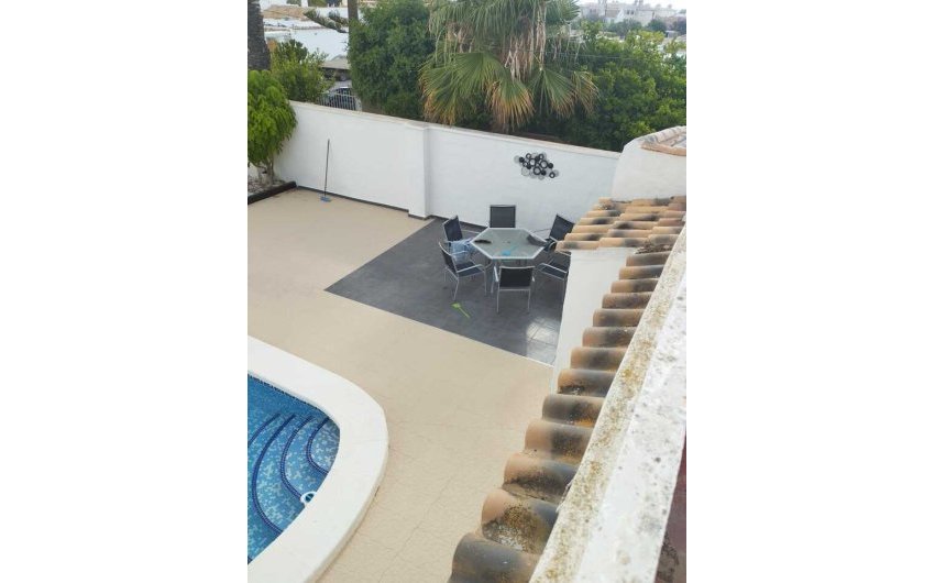 Reventa - Villa -
Cabo Roig - Costa Blanca