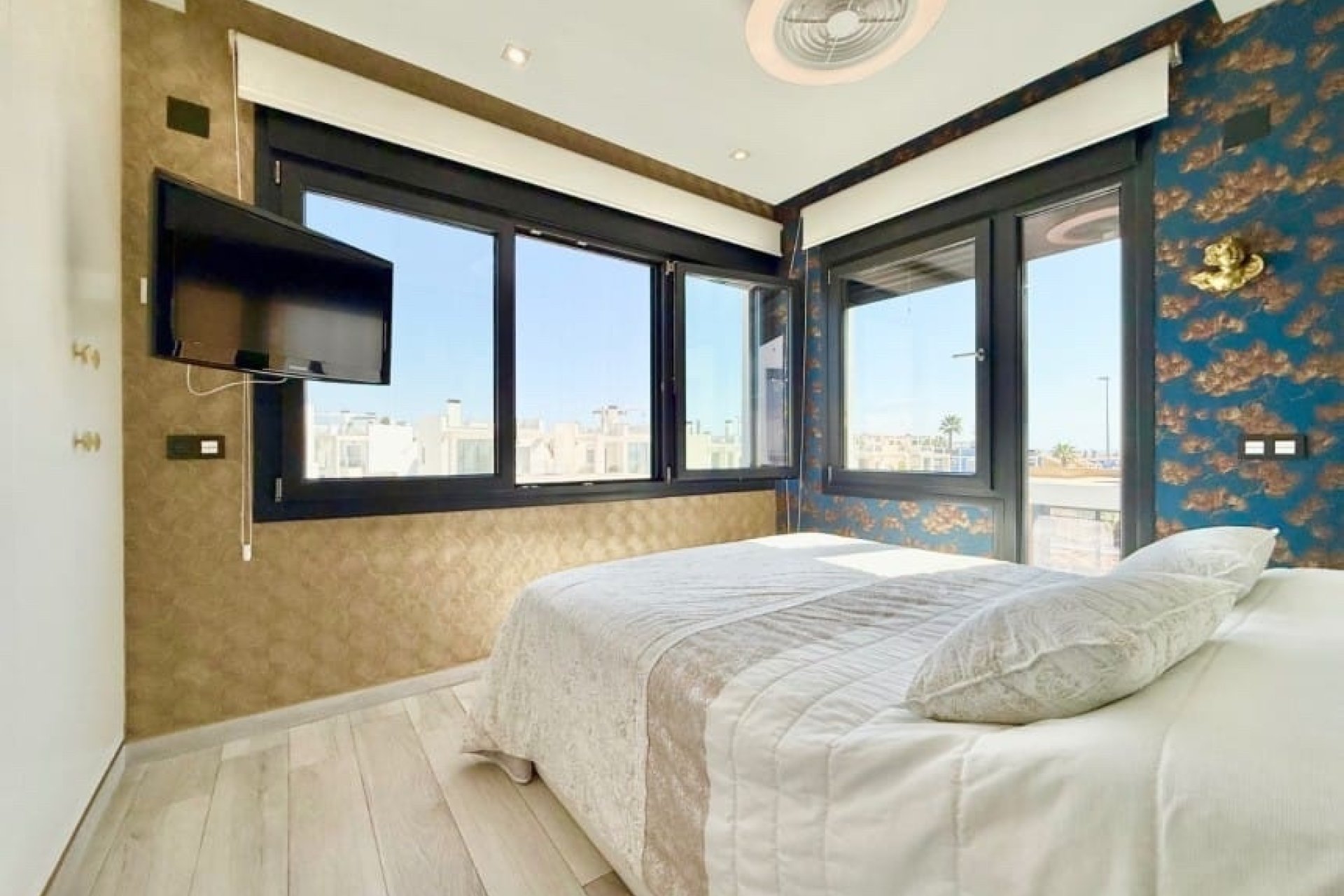 Reventa - Villa -
Cabo Roig - Costa Blanca