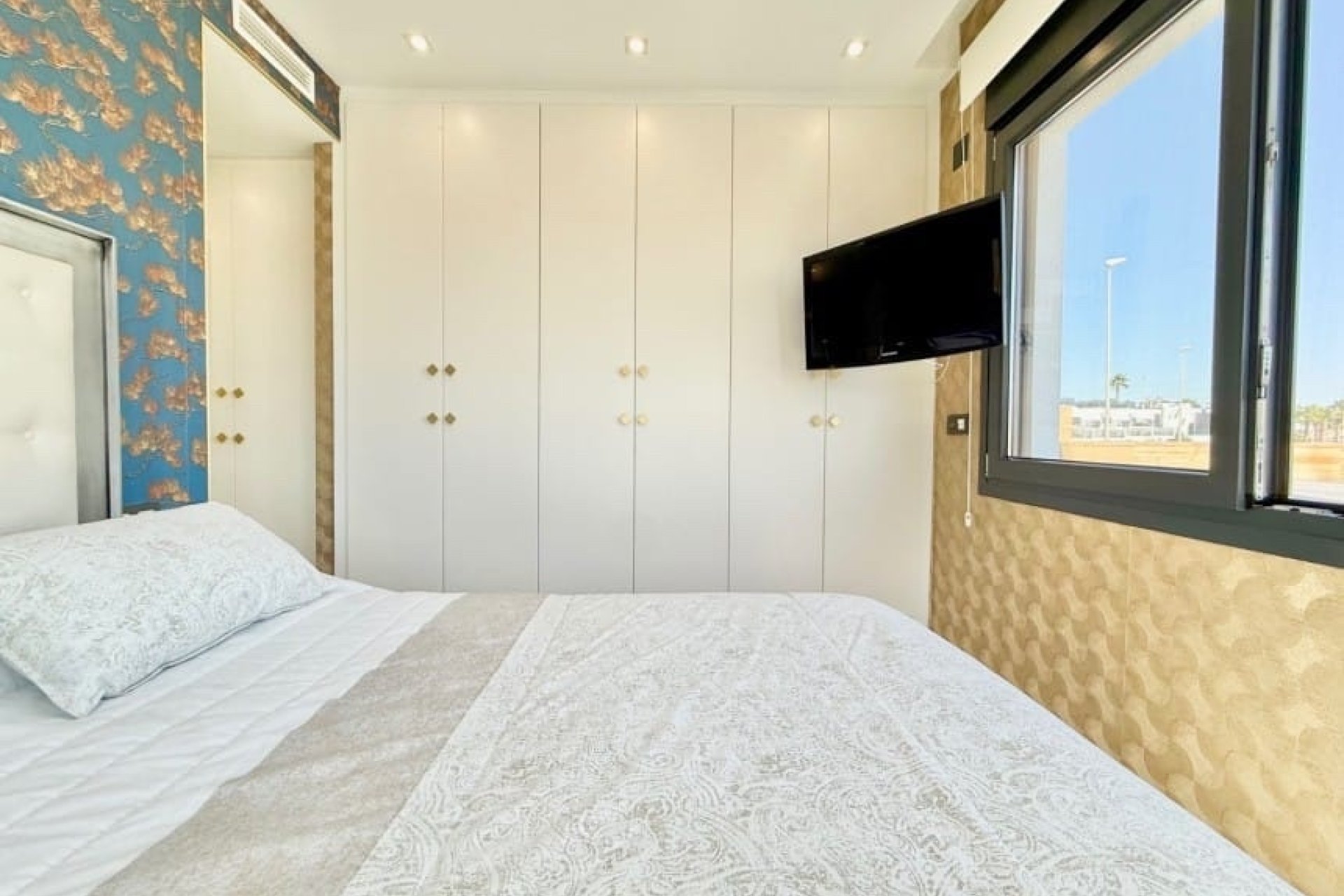 Reventa - Villa -
Cabo Roig - Costa Blanca
