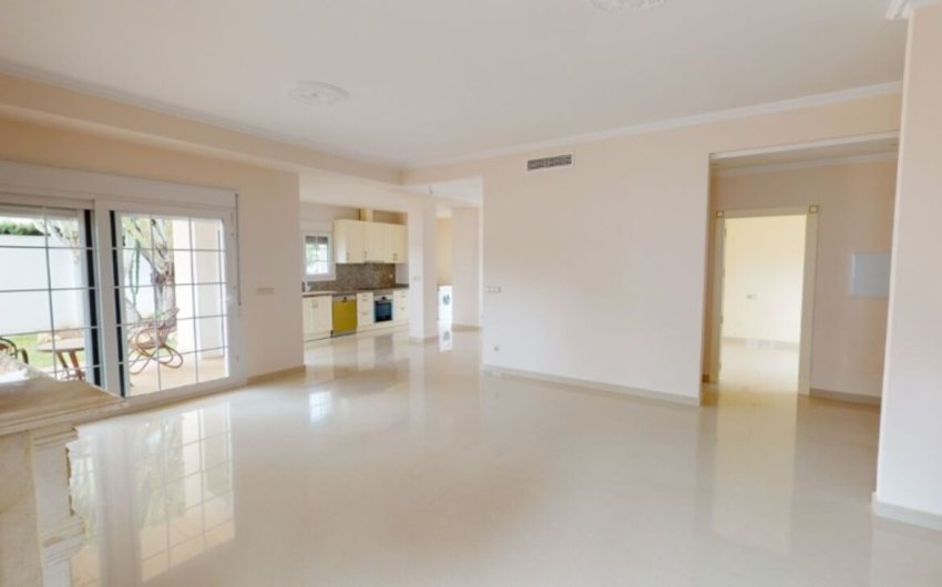 Reventa - Villa -
Cabo Roig - Costa Blanca