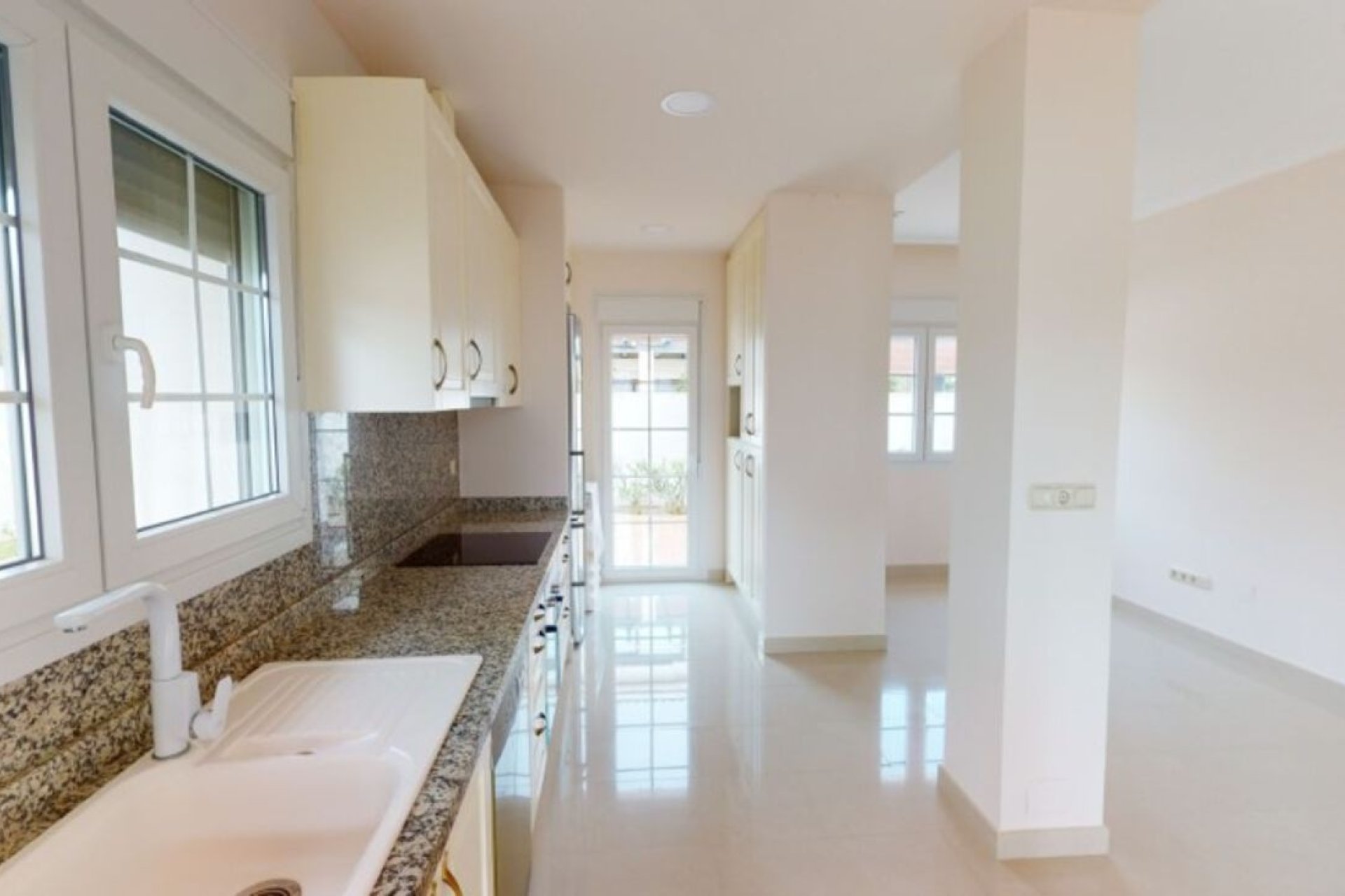 Reventa - Villa -
Cabo Roig - Costa Blanca