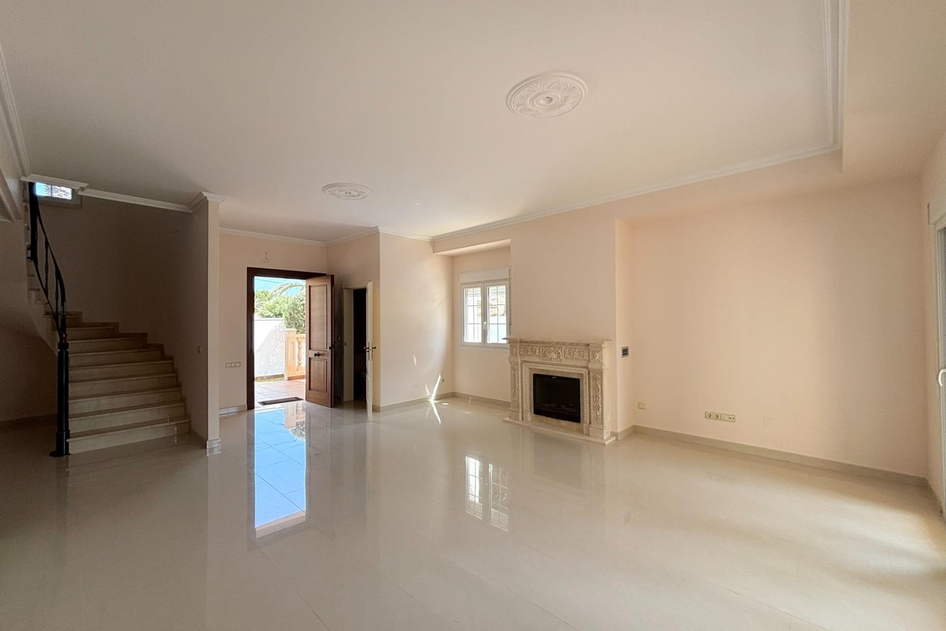 Reventa - Villa -
Cabo Roig - Costa Blanca