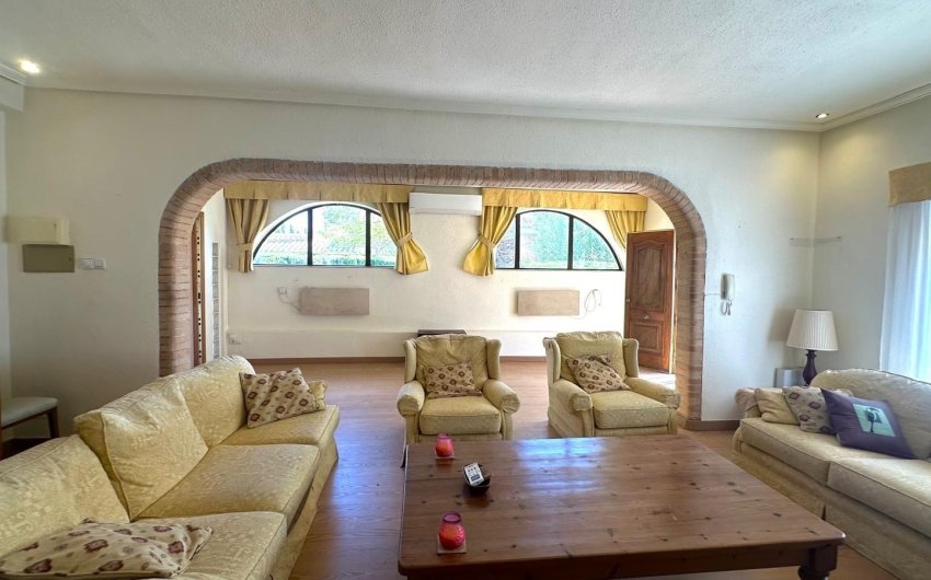 Reventa - Villa -
Cabo Roig - Costa Blanca