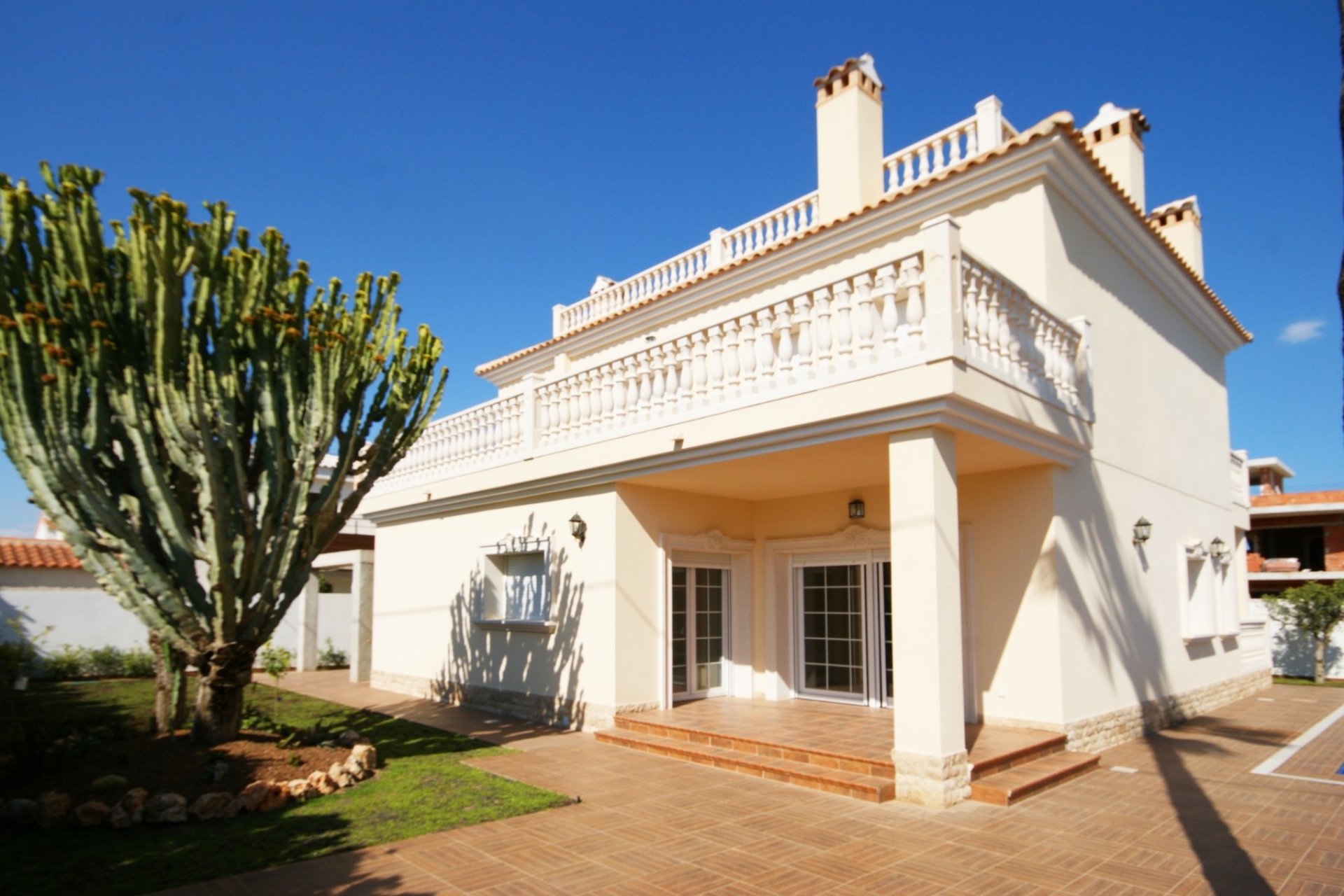 Reventa - Villa -
Cabo Roig - Costa Blanca