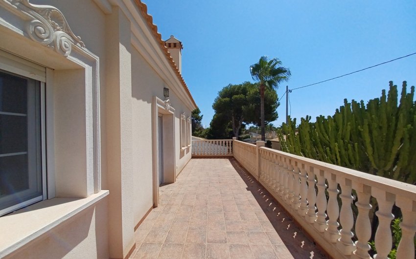 Reventa - Villa -
Cabo Roig - Costa Blanca