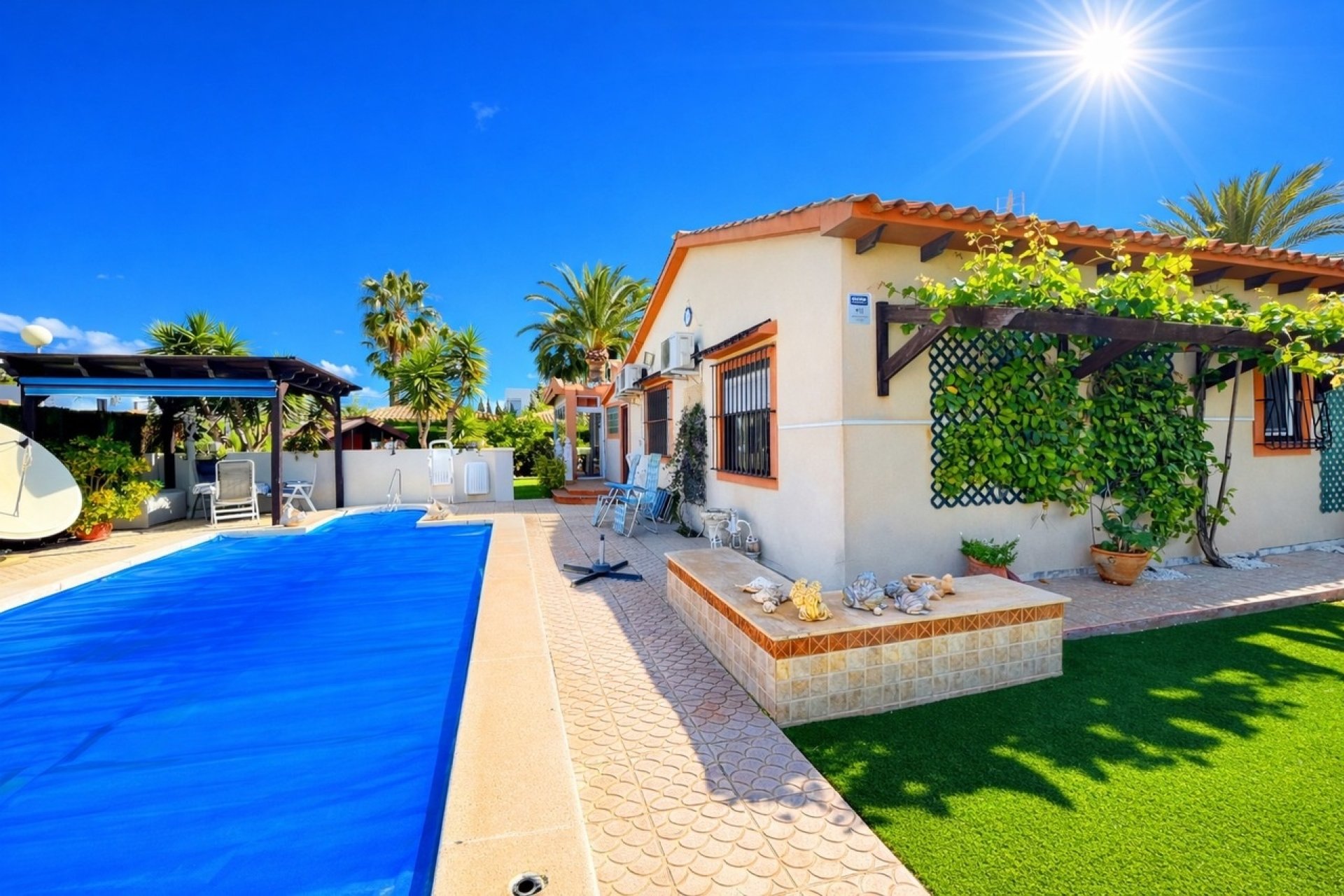 Reventa - Villa -
Cabo Roig - Costa Blanca