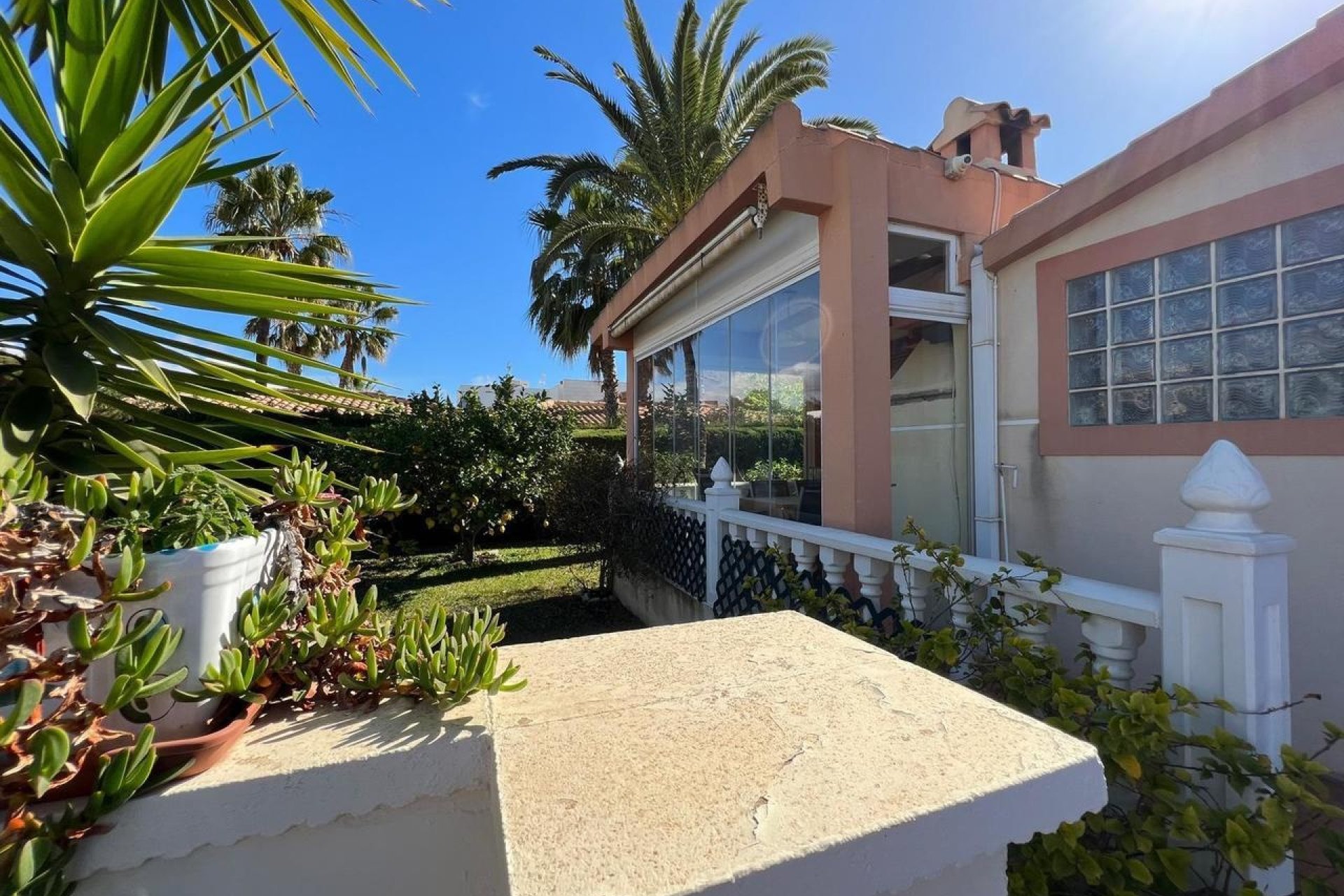 Reventa - Villa -
Cabo Roig - Costa Blanca