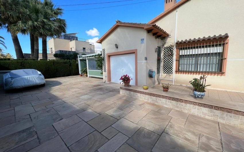Reventa - Villa -
Cabo Roig - Costa Blanca
