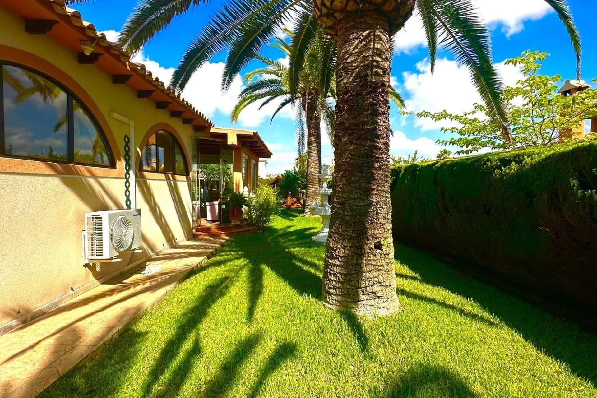 Reventa - Villa -
Cabo Roig - Costa Blanca