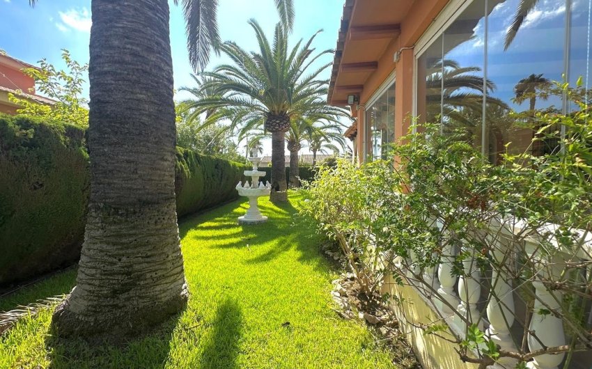 Reventa - Villa -
Cabo Roig - Costa Blanca
