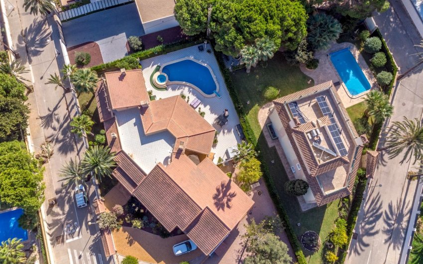 Reventa - Villa -
Cabo Roig - Muy Cerca De La Playa