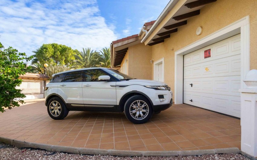 Reventa - Villa -
Cabo Roig - Muy Cerca De La Playa