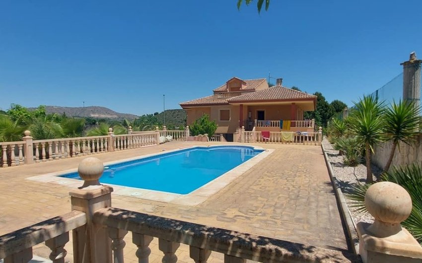 Reventa - Villa -
Calasparra - Inland