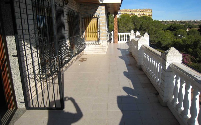 Reventa - Villa -
Campoamor - Costa Blanca