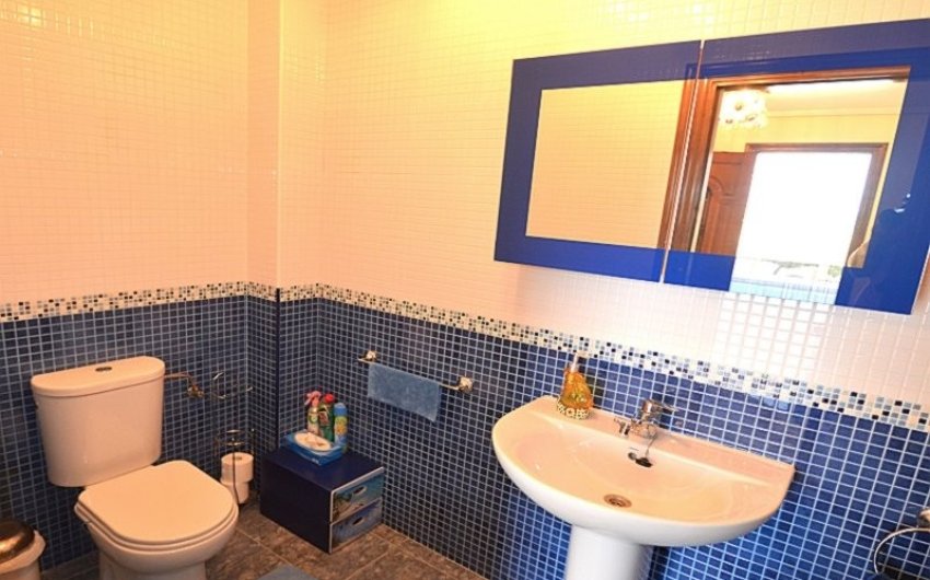 Reventa - Villa -
Campos del Río - Inland