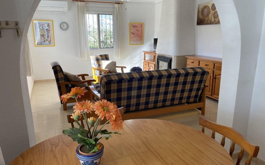 Reventa - Villa -
Camposol - Inland