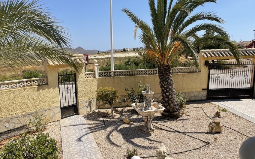 Reventa - Villa -
Camposol - Inland