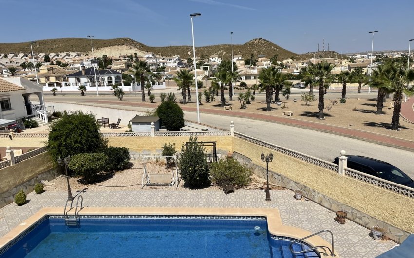 Reventa - Villa -
Camposol - Inland