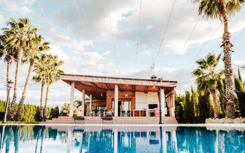 Reventa - Villa -
Catral