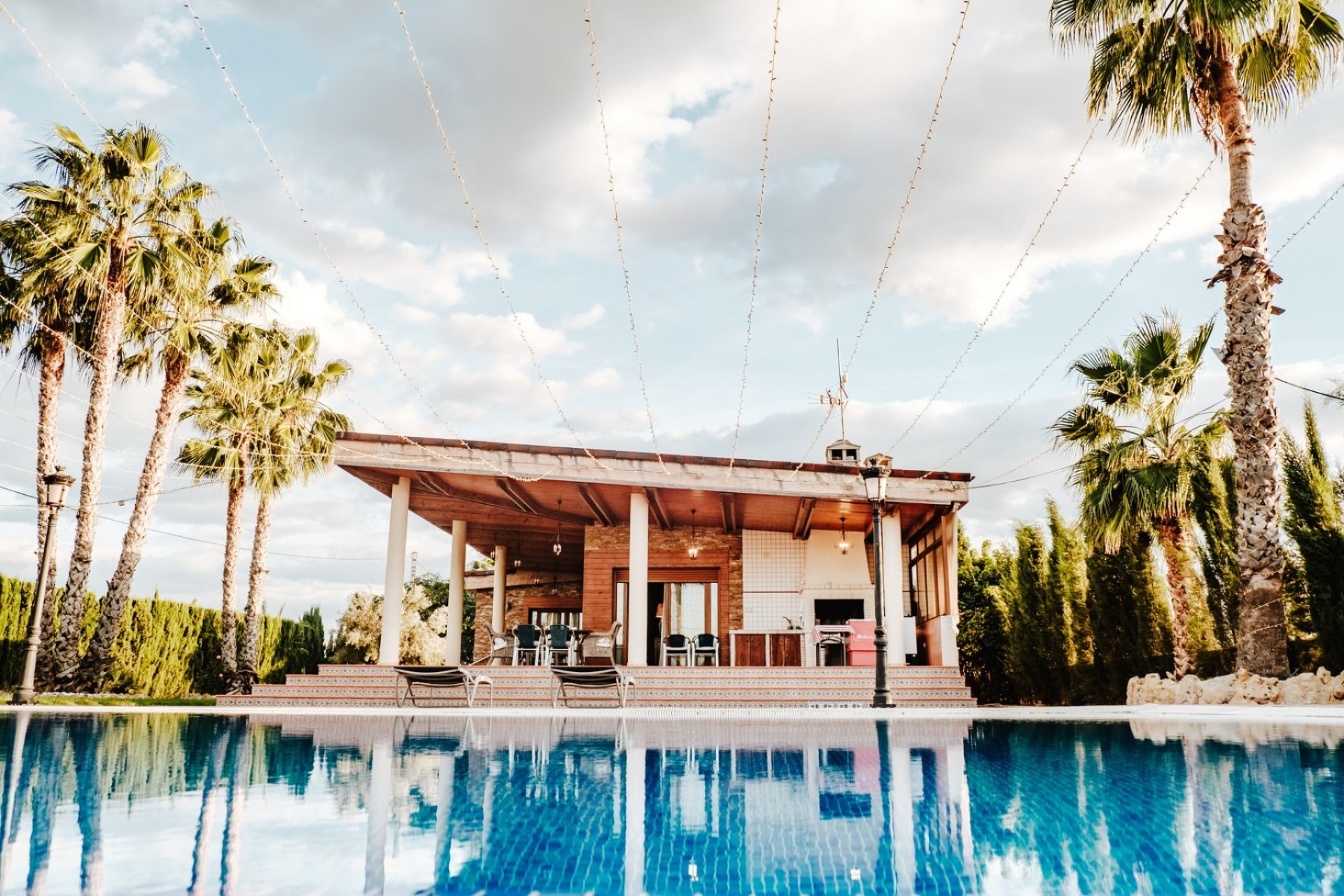 Reventa - Villa -
Catral