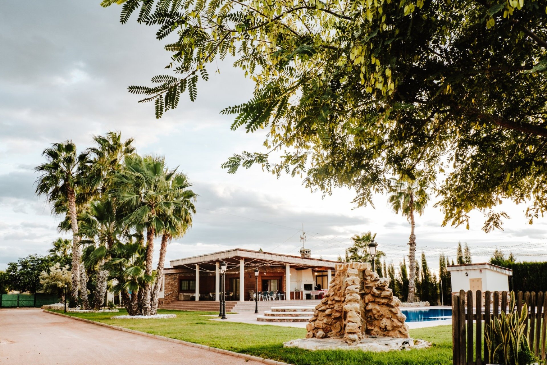 Reventa - Villa -
Catral