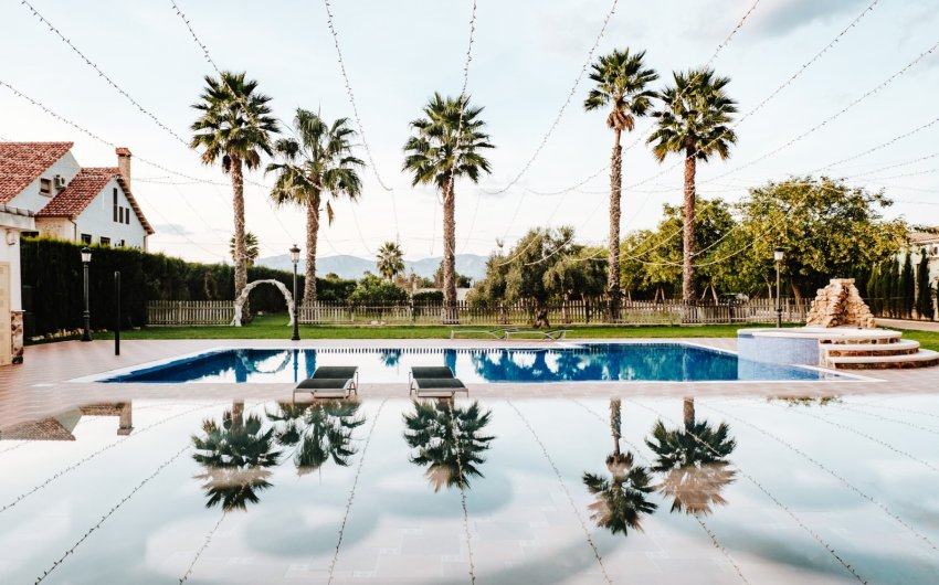 Reventa - Villa -
Catral