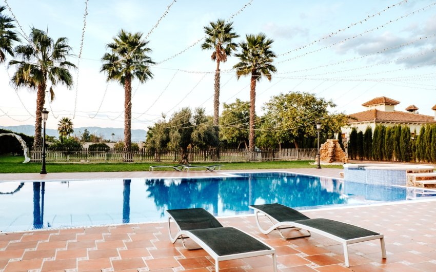 Reventa - Villa -
Catral