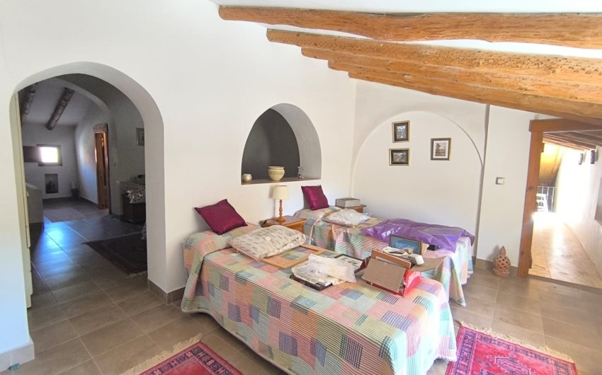 Reventa - Villa -
Chinorlet - Inland