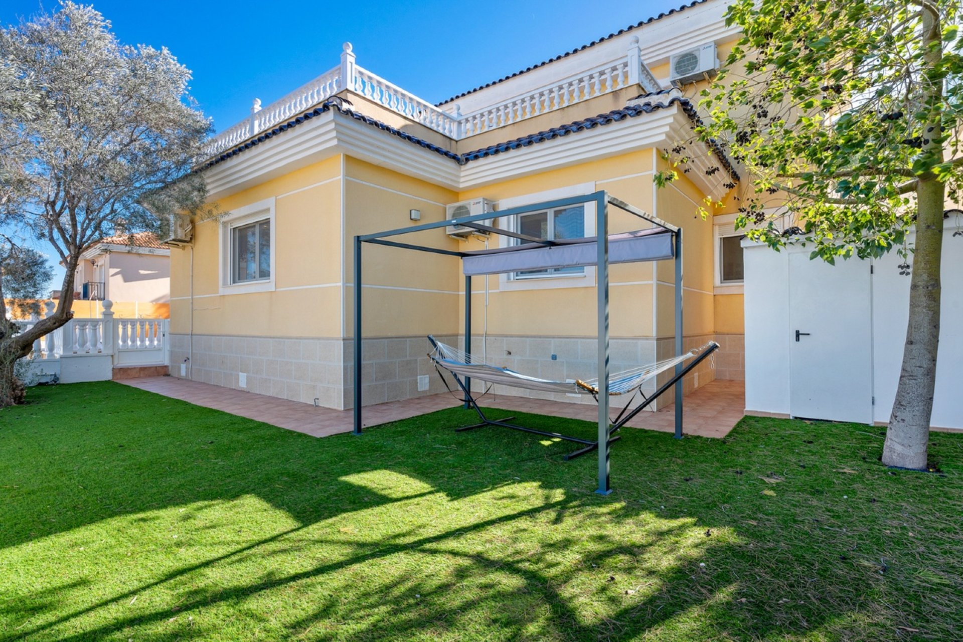 Reventa - Villa -
Ciudad De Las Comunicaciones - Costa Blanca