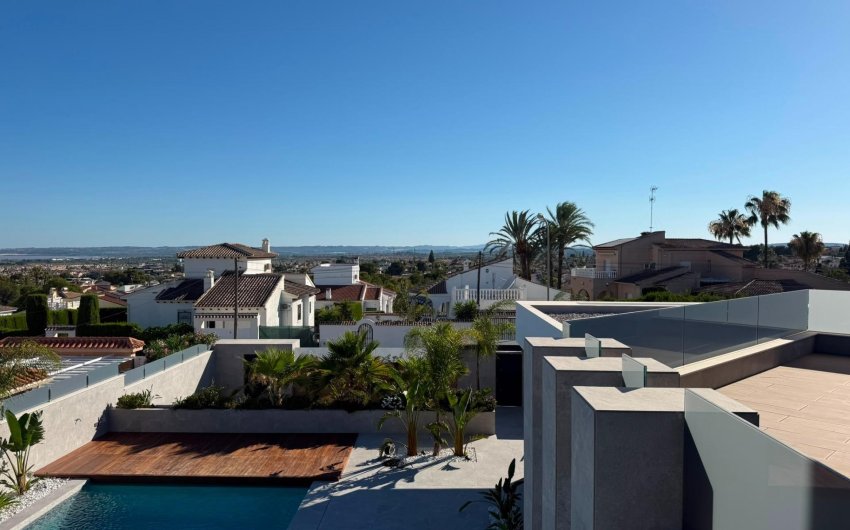 Reventa - Villa -
Ciudad Quesada - Centro De La Ciudad Quesada